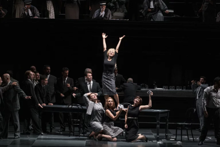 Teatro Regio di Torino Jules Massenet, Manon, o la Vérité…svelata - Ph Mattia Gaido & Simone Borrasi